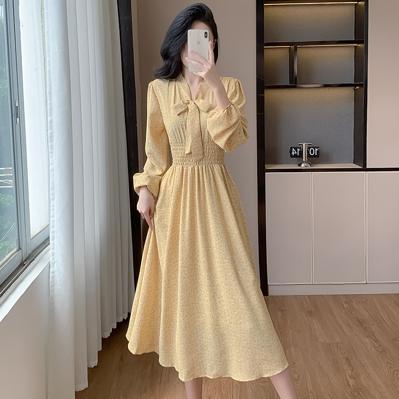 Floral Chiffon Long Sleeve Midi Dress with Ruffled Collar and Lantern Sleeves