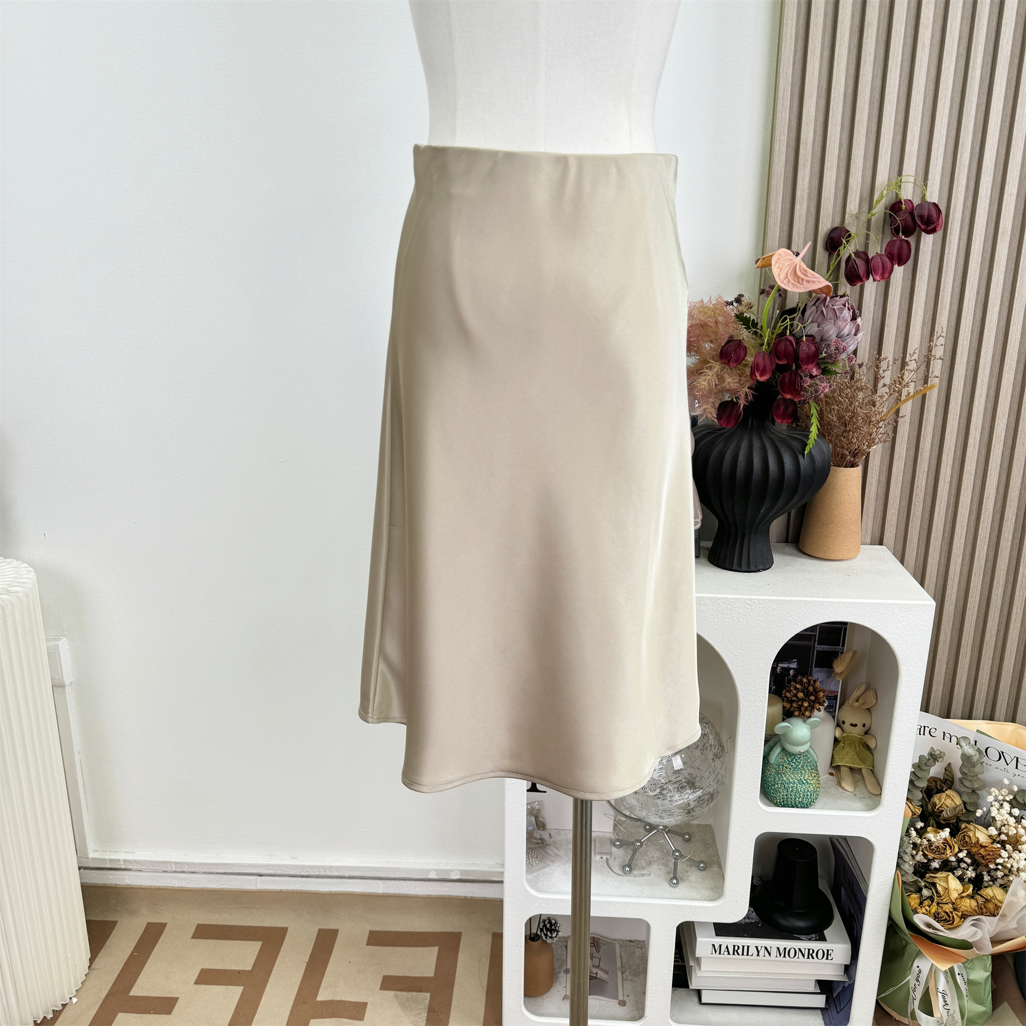Women's Satin A-Line High Waist Short Skirt Summer Slimming Champagne Off-White - Image 5